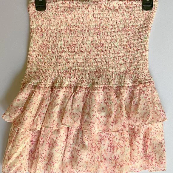 Women's Allison Smocked Floral Ruffled Mini Skirt Size M - Picture 2 of 4